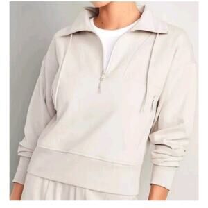 Old Navy Active Dynamic Fleece Breathable crop top sweatshirt size Medium, Cream